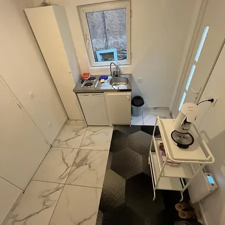 Grand Pour 1 Ou 2 Personnes *