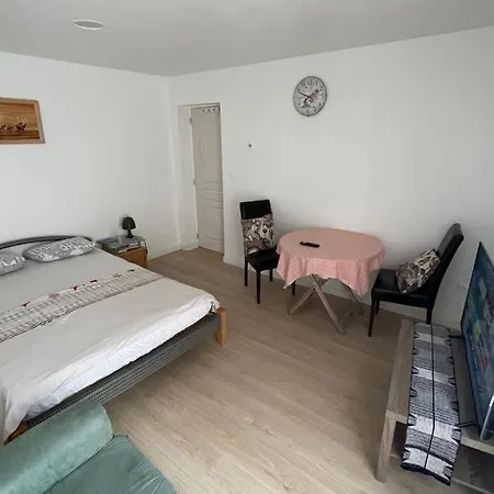 Grand Pour 1 Ou 2 Personnes シルティグアイム