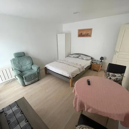 Grand Pour 1 Ou 2 Personnes アパート